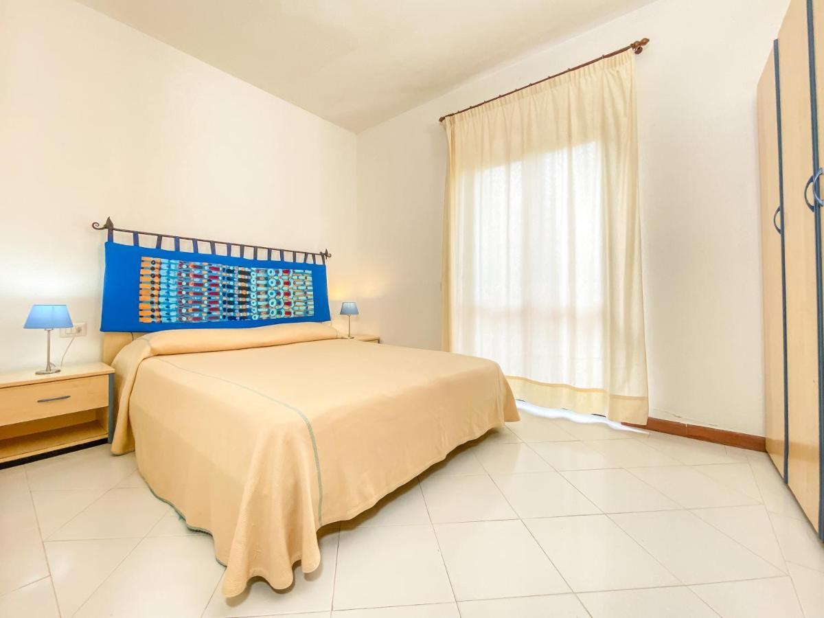 Residence Approdo Verde San Teodoro  Esterno foto